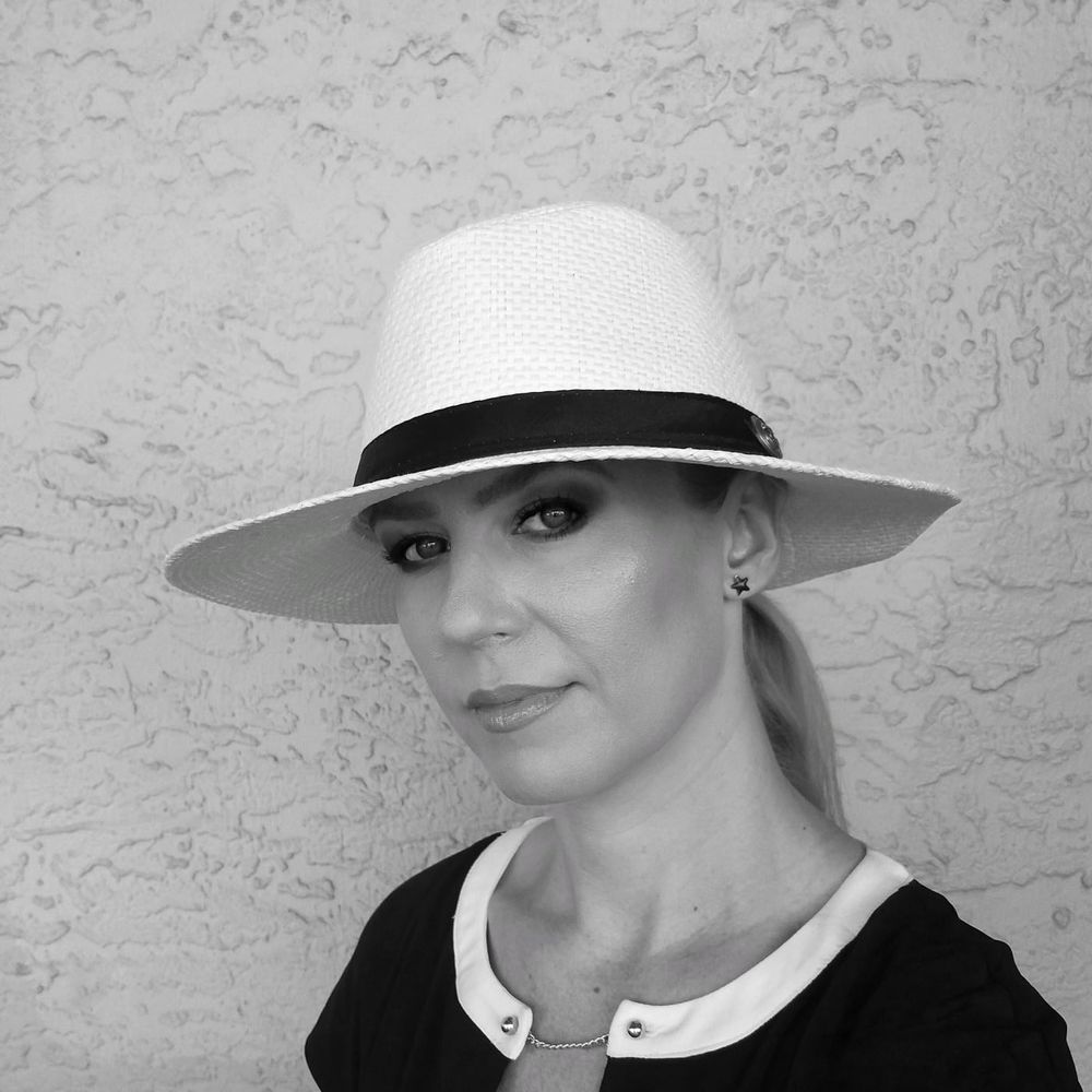 Meet your Posher, Bernadett